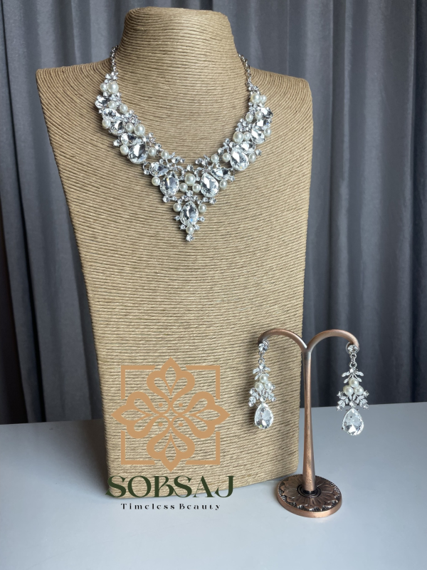 Leaf Cluster Bridal Necklace