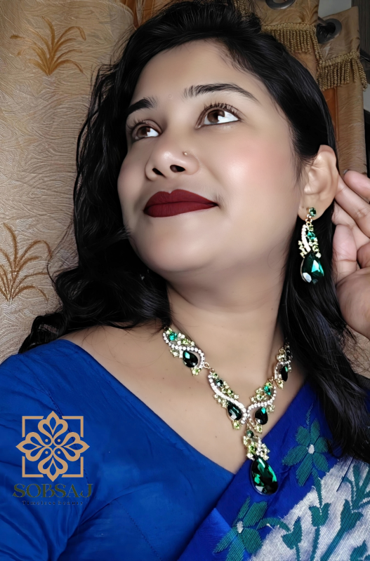 Diamond Cut Crystal Party Set ( Green )