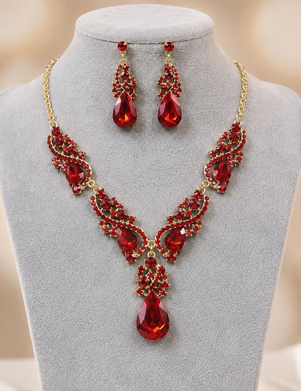 Diamond Cut Crystal Jewelry Set ( Red )