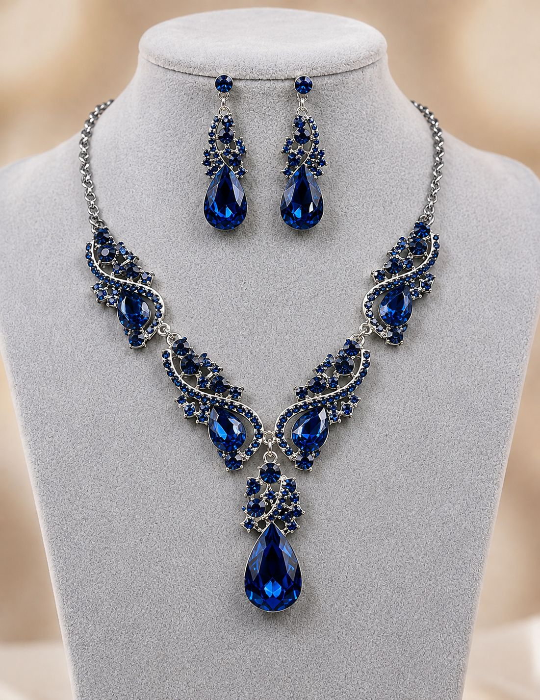Diamond Cut Crystal Jewelry Set ( Blue )